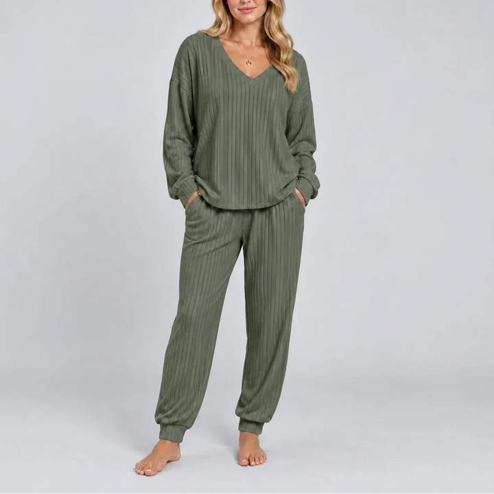 Iris V-Neck Ribbed Lounge Set
