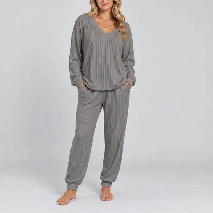 Iris V-Neck Ribbed Lounge Set