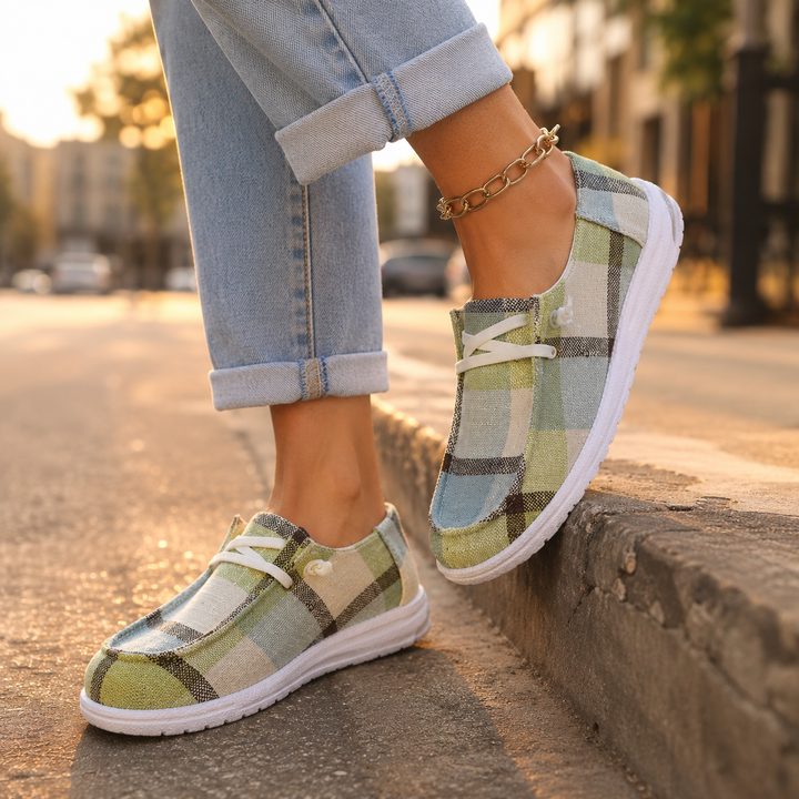 Aubrey Supportive Canvas Shoes