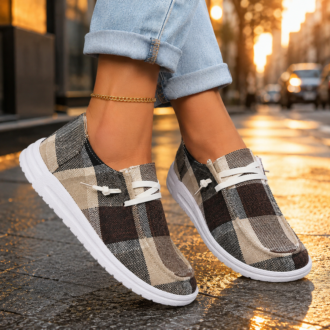 Aubrey Supportive Canvas Shoes