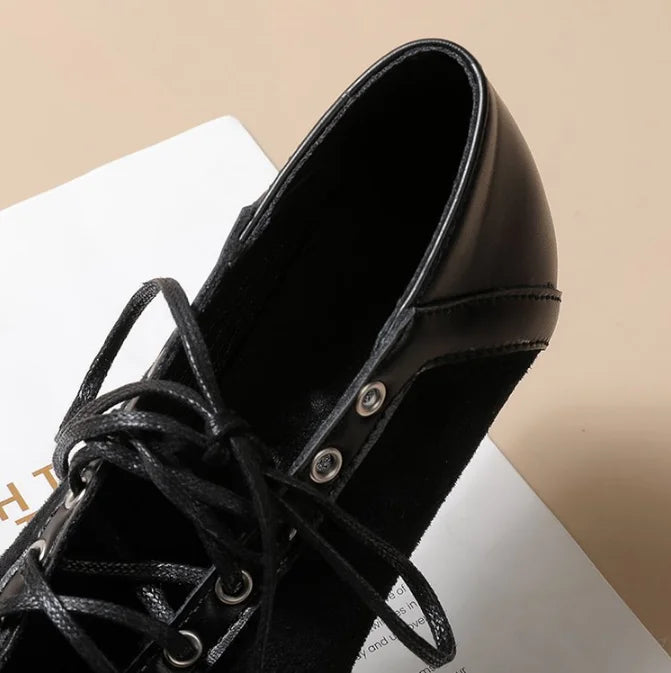 Vesper Classic Lace Up Flats