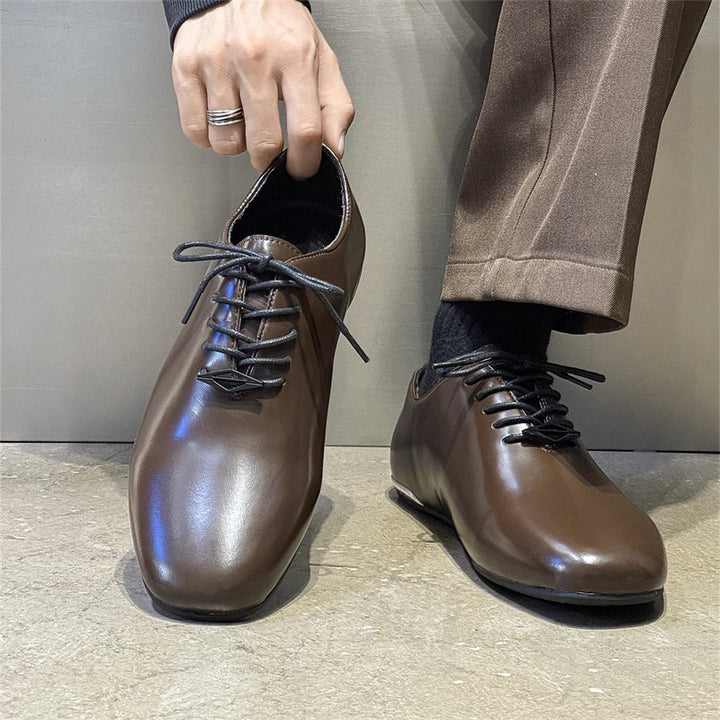 Preston Wide Toe Oxford Shoes