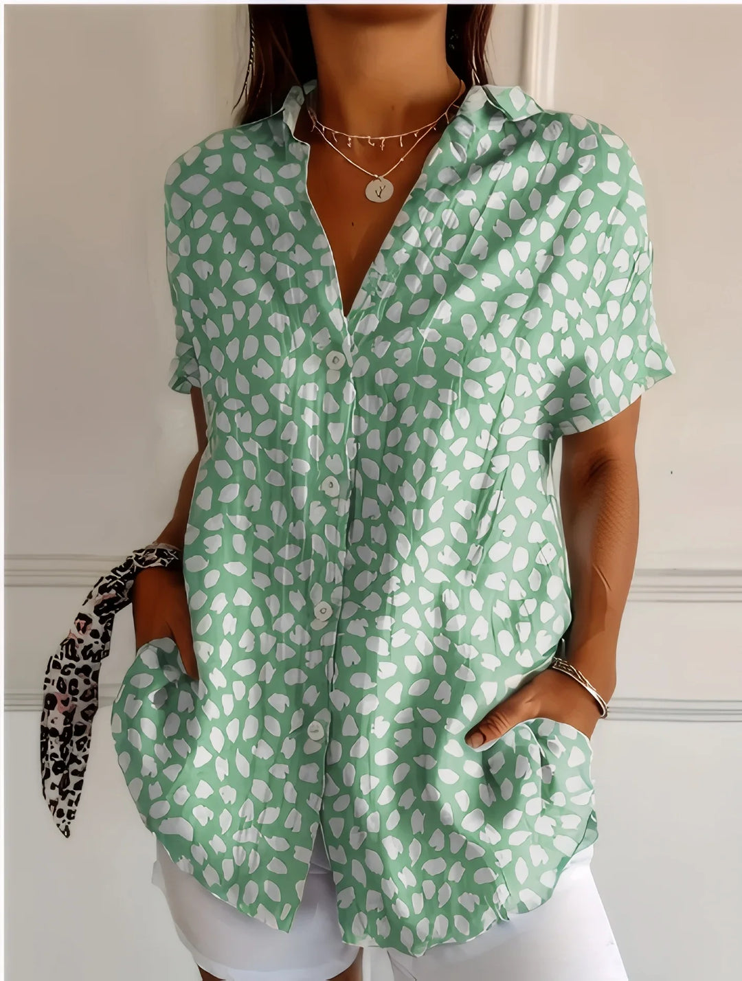 Genevieve V Neck Floral Blouse