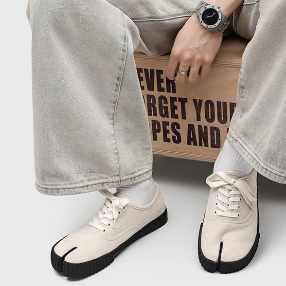 Beckett Textured Split Toe Shoes