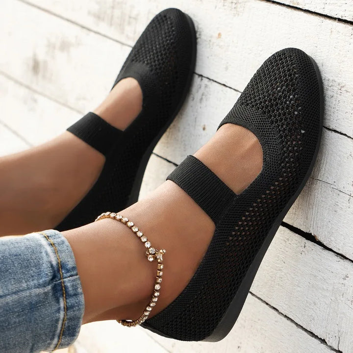 Amara Wide Toe Barefoot Shoes