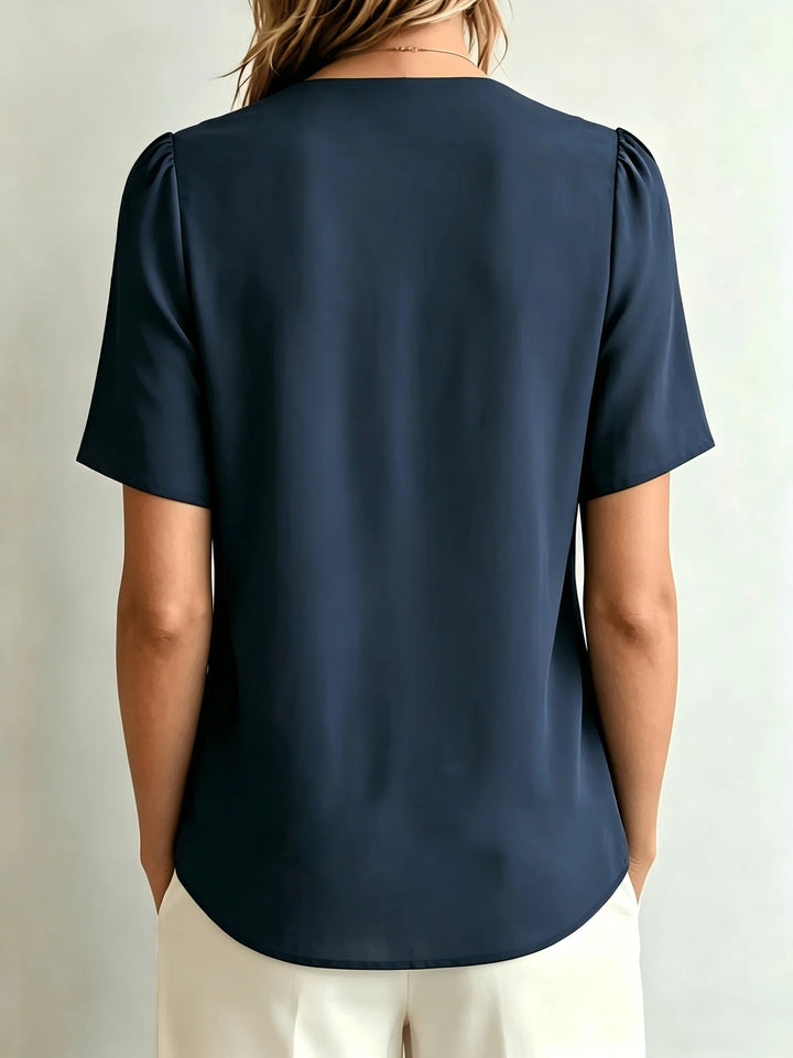 Nahla Peter Pan Collar Blouse