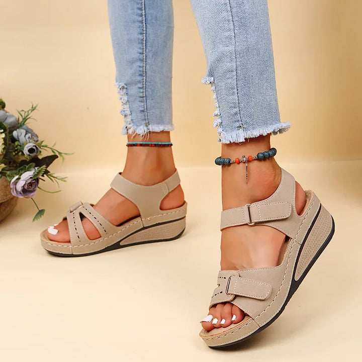 Daphne Adjustable Orthopedic Sandals