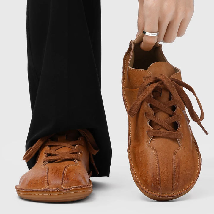 Sullivan Wide Toe Walking Shoes