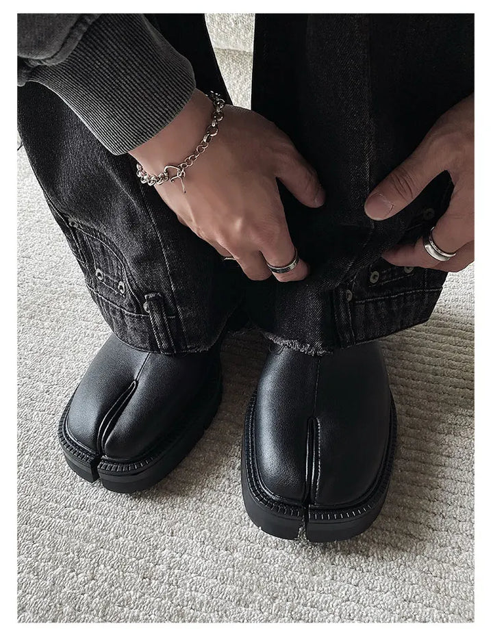 Obsidian Leather Tabi Loafers