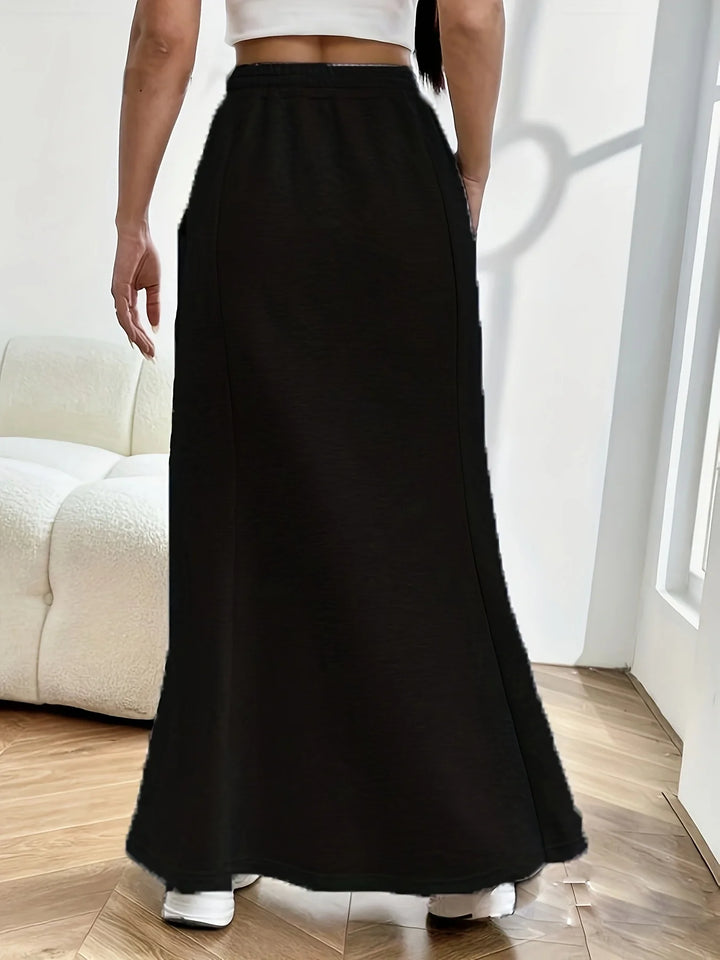 Black mermaid hem maxi skirt back view