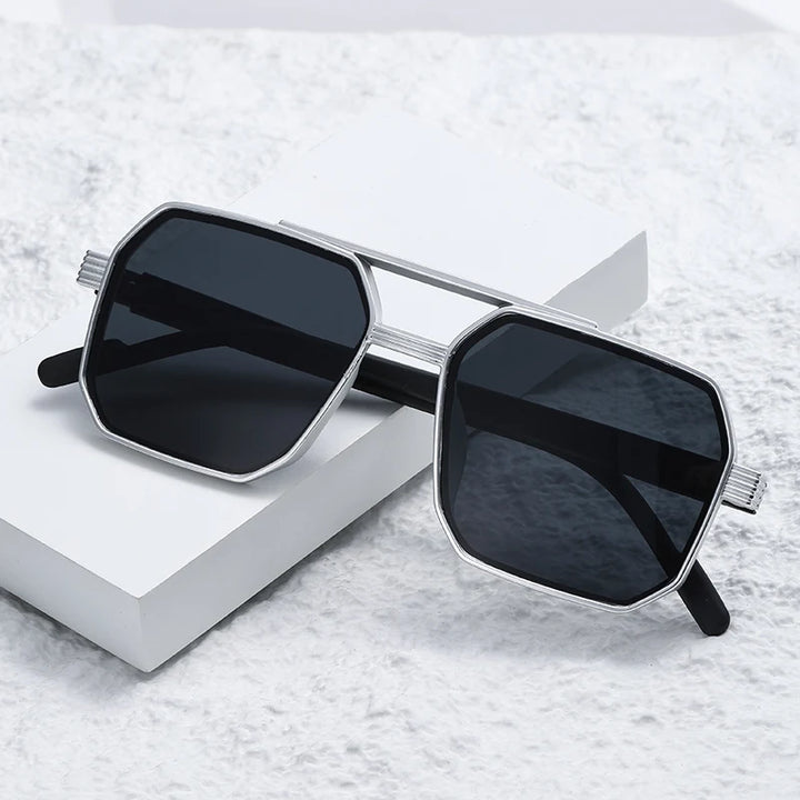Frankie Retro Square Sunglasses