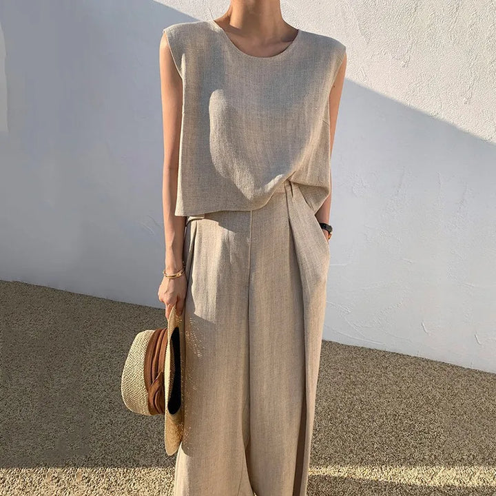 Quinn Chic Relaxed Linen Set