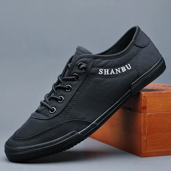 Shanbu Canvas Sneakers