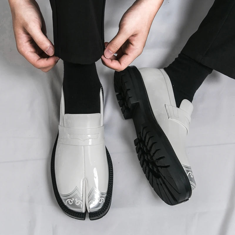 Obsidian Tabi Leather Loafer