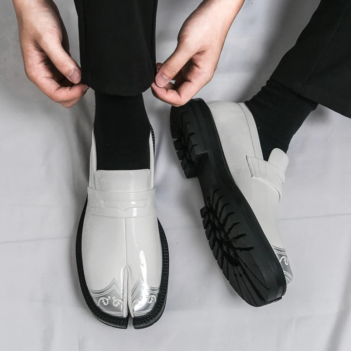 Obsidian Tabi Leather Loafer