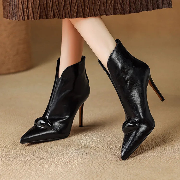 Rowan Pointed Toe Ankle Boot