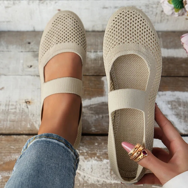 Amara Wide Toe Barefoot Shoes