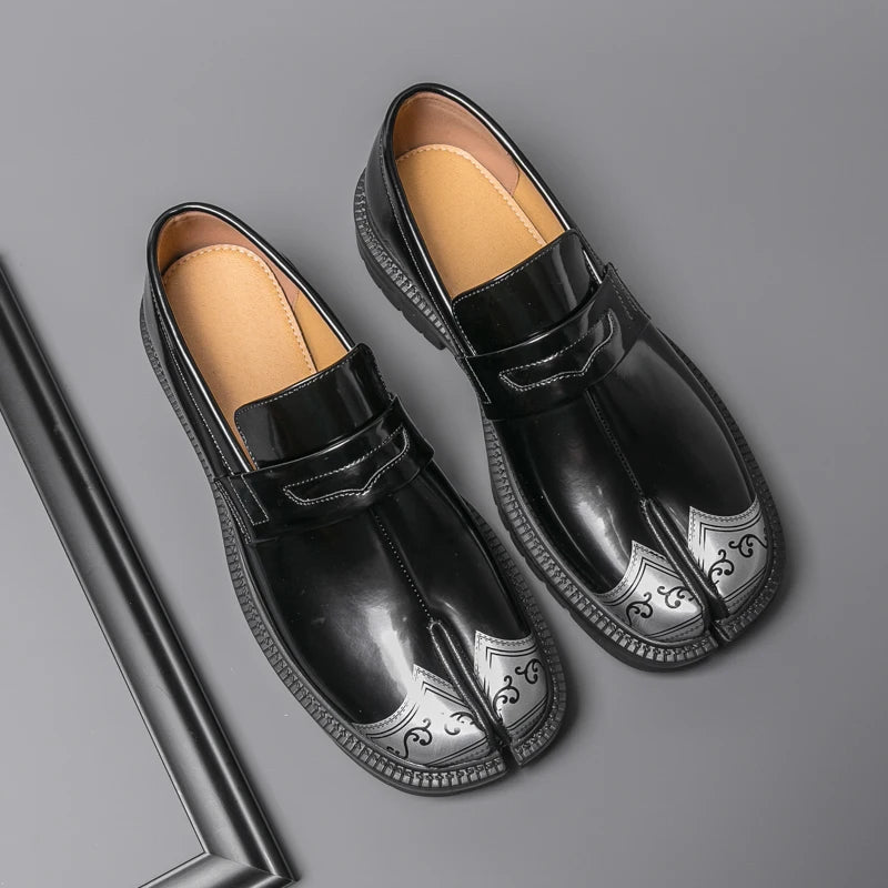 Obsidian Tabi Leather Loafer