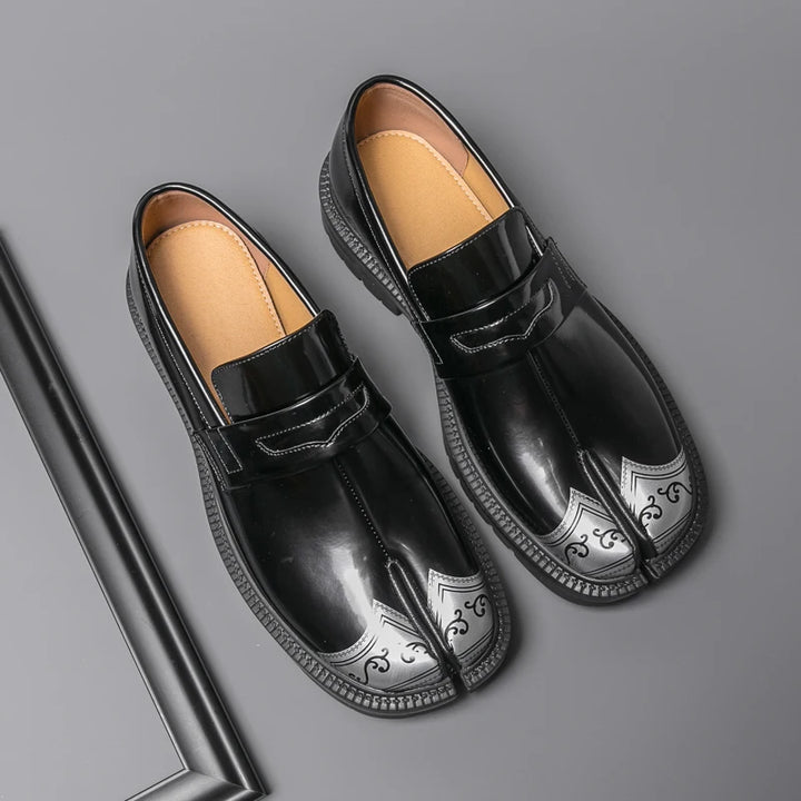 Obsidian Tabi Leather Loafer