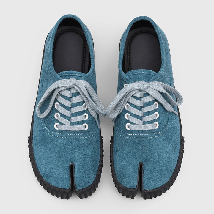 Beckett Textured Split Toe Shoes