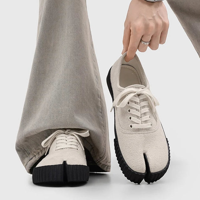 Beckett Textured Split Toe Shoes