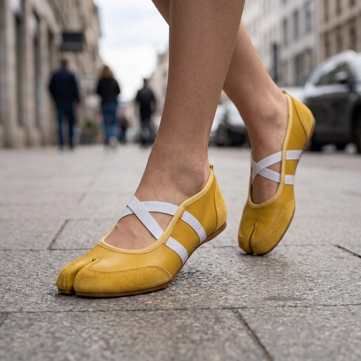 Elodie Split Toe Ballet Flats