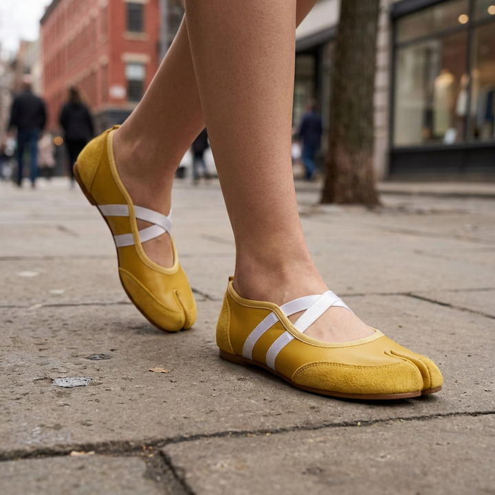 Elodie Split Toe Ballet Flats