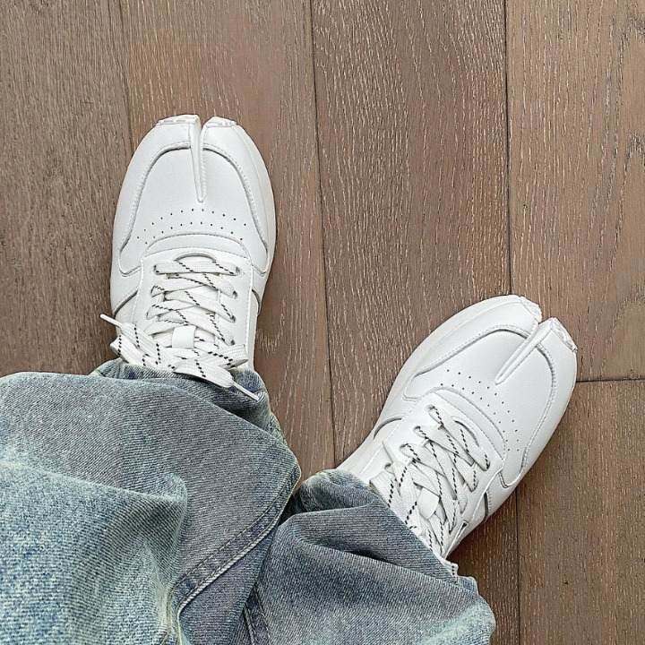 Henrick Tabi Sneakers